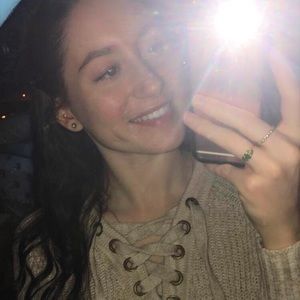 Meet your Posher, Corinne